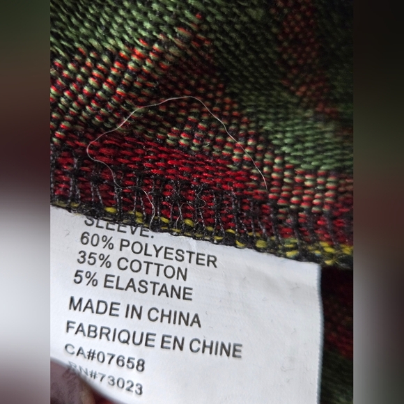 QED LONDON Lightweight Geometric Pattern Jacket. Size Medium - Picture 11 of 13